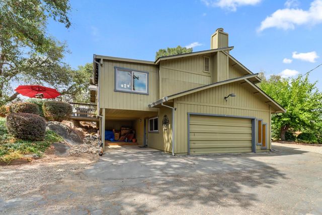 8885 Angeli Ln, Loomis, CA 95650