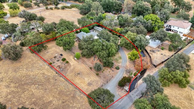 8885 Angeli Ln, Loomis, CA 95650
