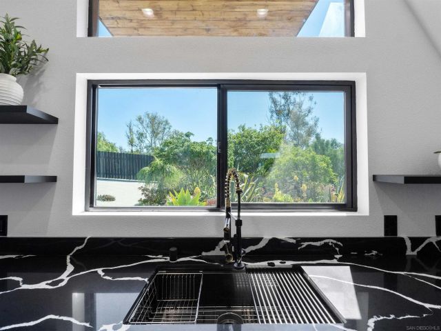 6937 Madrone, San Diego, CA 92114