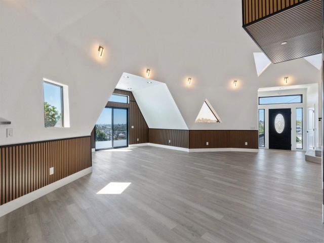 6937 Madrone, San Diego, CA 92114