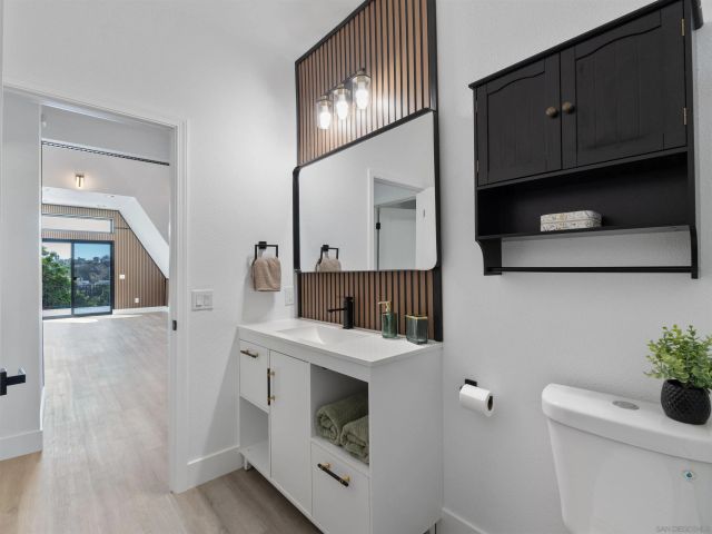 6937 Madrone, San Diego, CA 92114