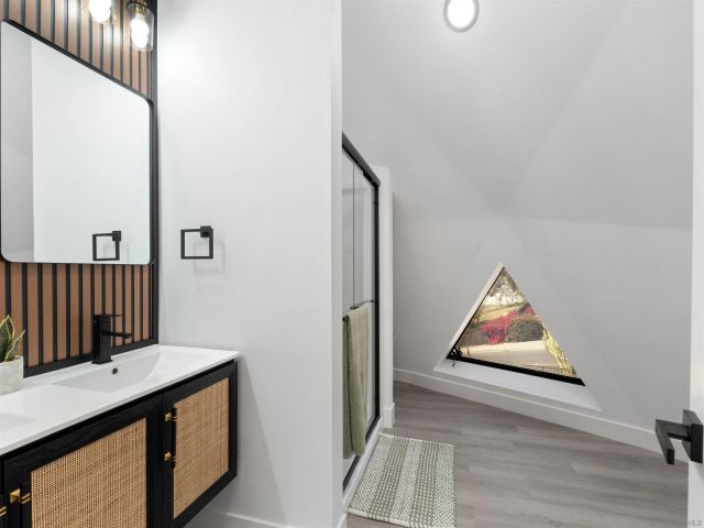 6937 Madrone, San Diego, CA 92114