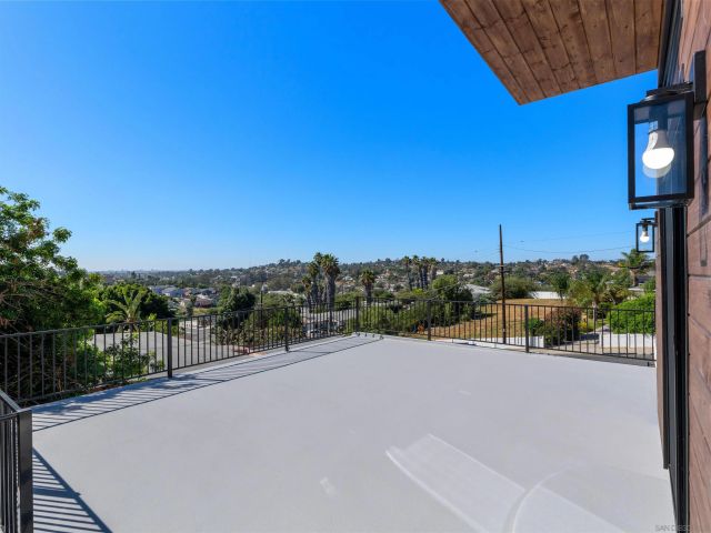 6937 Madrone, San Diego, CA 92114