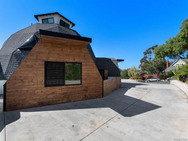 6937 Madrone, San Diego, CA 92114