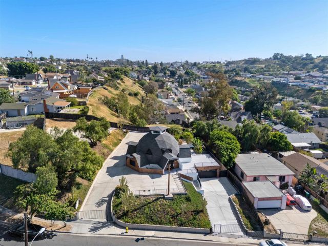 6937 Madrone, San Diego, CA 92114