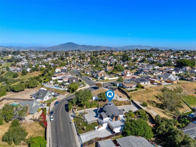 6937 Madrone, San Diego, CA 92114