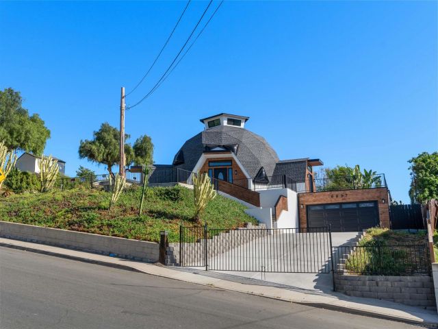 6937 Madrone, San Diego, CA 92114