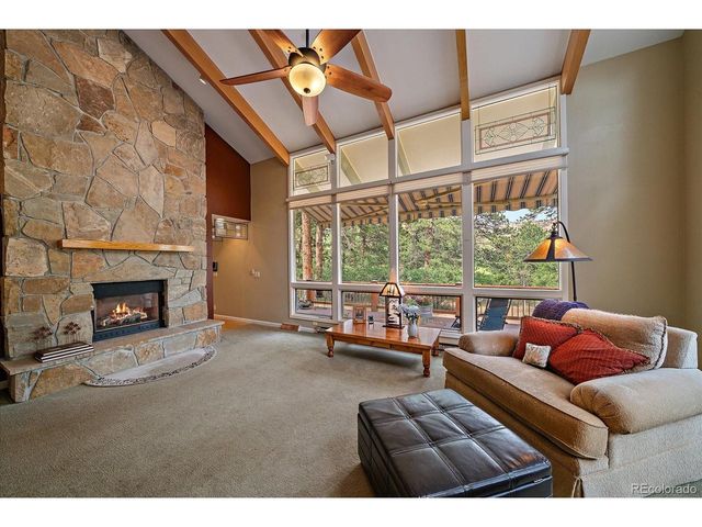 6640 Perry Park Blvd, Larkspur, CO 80118