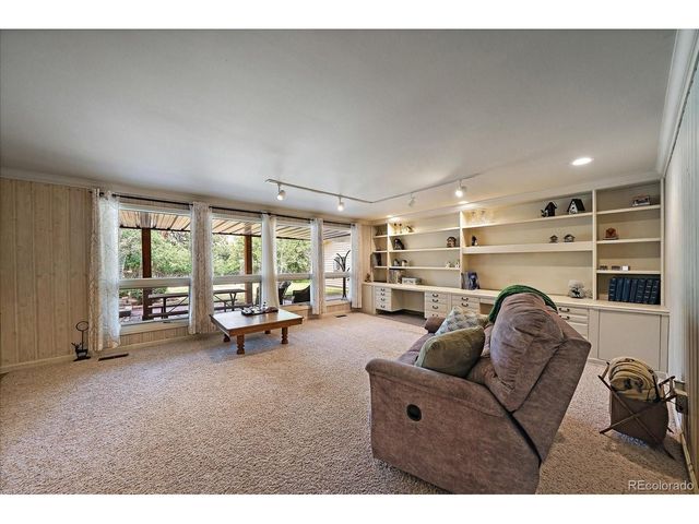 6640 Perry Park Blvd, Larkspur, CO 80118