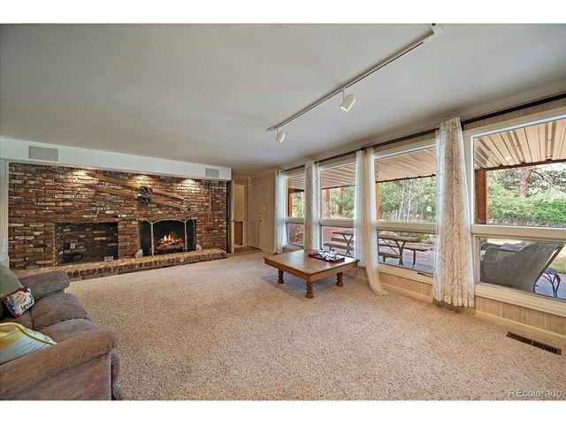 6640 Perry Park Blvd, Larkspur, CO 80118