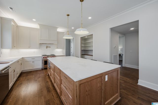 1522 ROSELAND DRIVE, Homewood, AL 35209