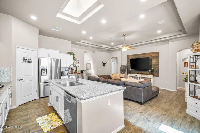 12397 Knightsbridge Drive, El Paso, TX 79928