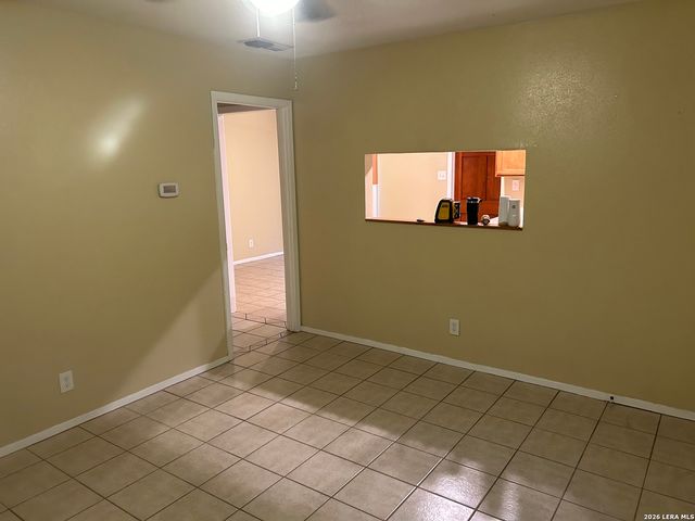 11009 VALLEY STAR DR, San Antonio, TX 78224