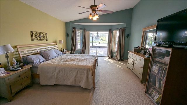 760 SW 190th Ave, Pembroke Pines, FL 33029