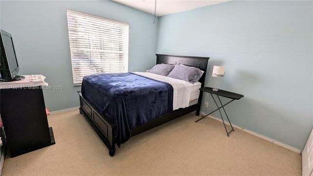 760 SW 190th Ave, Pembroke Pines, FL 33029