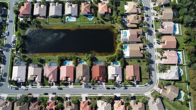 760 SW 190th Ave, Pembroke Pines, FL 33029