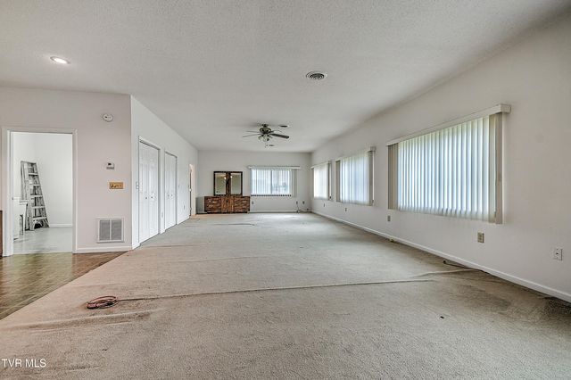 2536 Old Stagecoach Road, Jonesborough, TN 37659