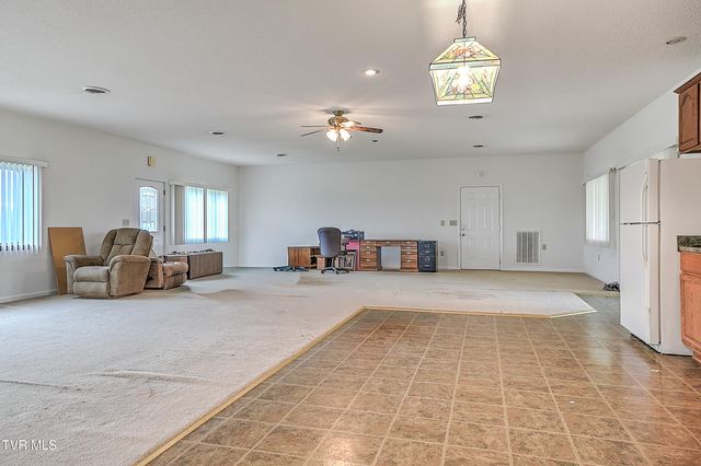 2536 Old Stagecoach Road, Jonesborough, TN 37659