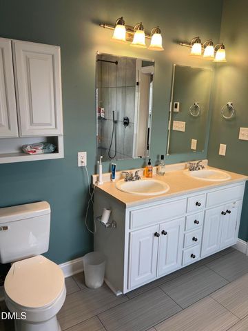 7 Edgewater Drive, Smithfield, NC 27577