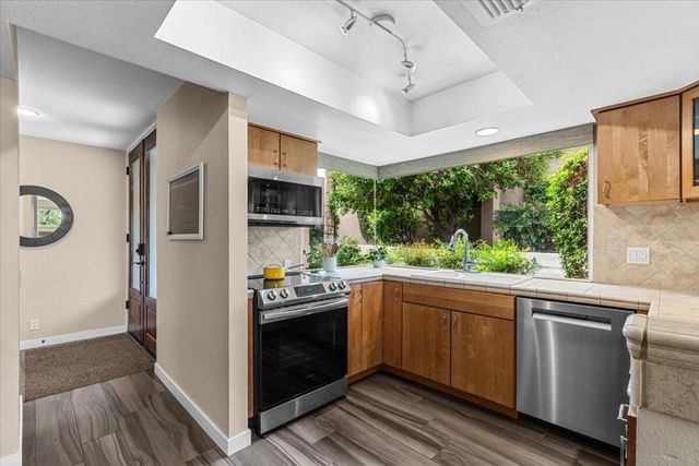 73721 Club Circle 412, Palm Desert, CA 92260