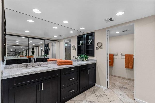 73721 Club Circle 412, Palm Desert, CA 92260