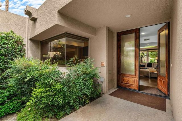 73721 Club Circle 412, Palm Desert, CA 92260