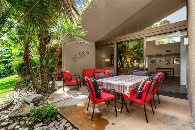 73721 Club Circle 412, Palm Desert, CA 92260