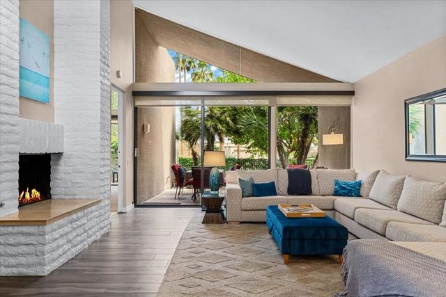 73721 Club Circle 412, Palm Desert, CA 92260