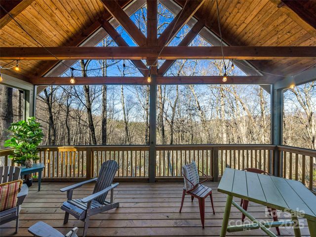 298 Hedgewood Drive, Tuckasegee, NC 28783