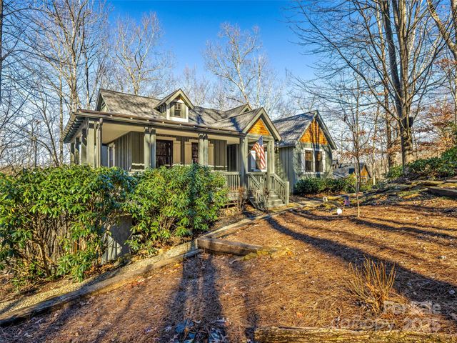 298 Hedgewood Drive, Tuckasegee, NC 28783