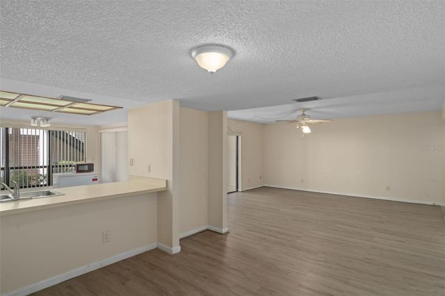 4821 PURITAN CIRCLE 104, Tampa, FL 33617