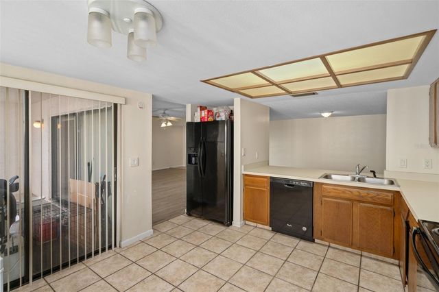 4821 PURITAN CIRCLE 104, Tampa, FL 33617