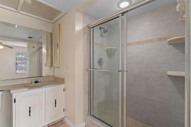 4821 PURITAN CIRCLE 104, Tampa, FL 33617