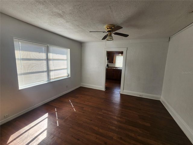 1001 POWELL STREET, Plant City, FL 33563