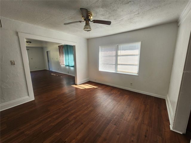 1001 POWELL STREET, Plant City, FL 33563