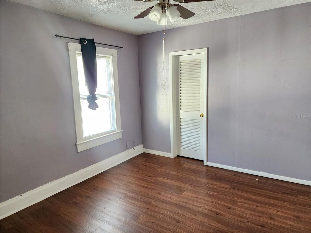 Image 14 of property listing at 1001 POWELL STREET, Plant City, FL 33563