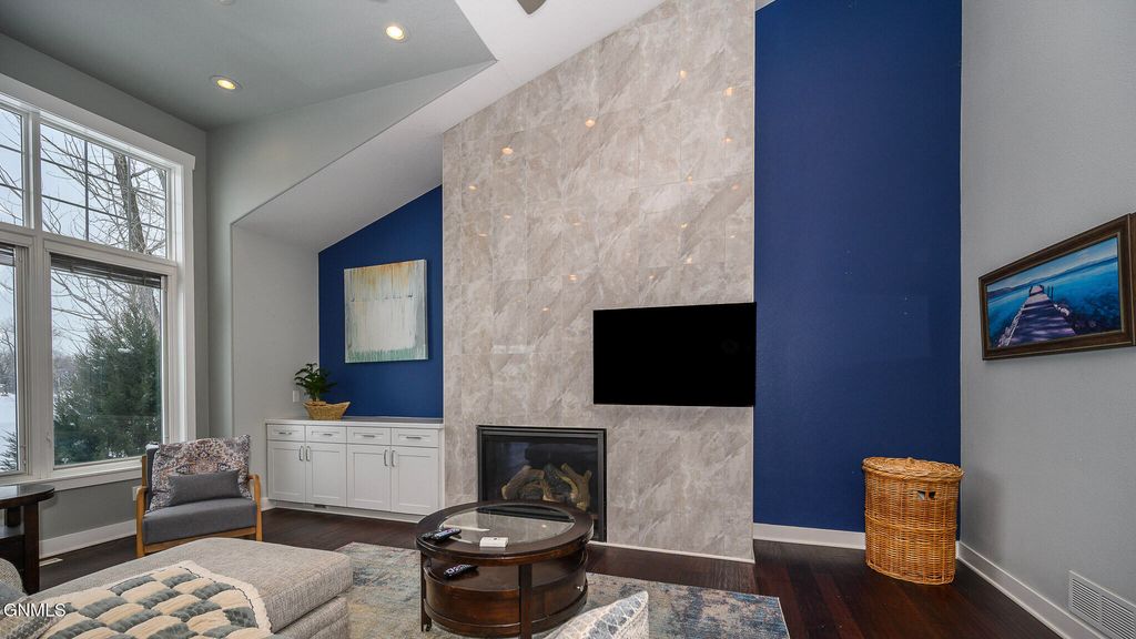 2916 Whisper Drive, Bismarck, ND 58504 photo 10