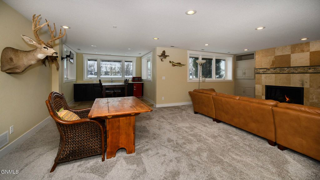 2916 Whisper Drive, Bismarck, ND 58504 photo 45