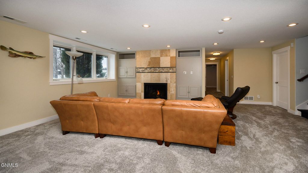 2916 Whisper Drive, Bismarck, ND 58504 photo 50