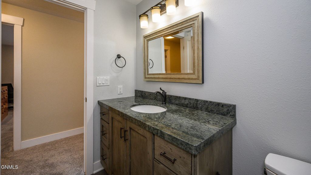 2916 Whisper Drive, Bismarck, ND 58504 photo 62