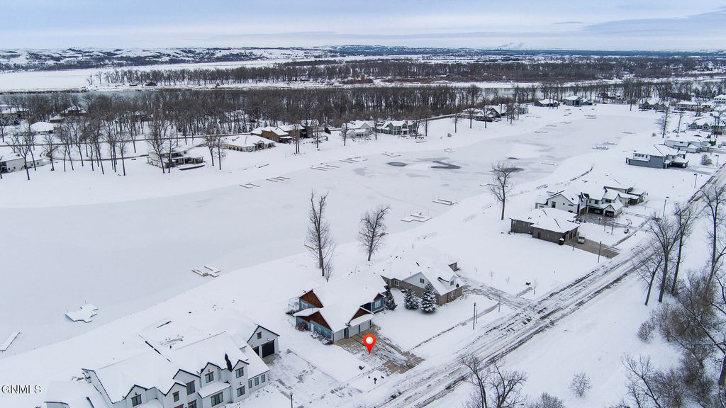 2916 Whisper Drive, Bismarck, ND 58504 photo 74