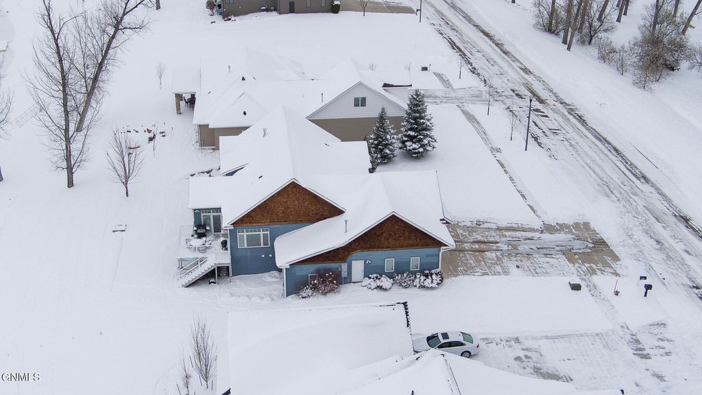 2916 Whisper Drive, Bismarck, ND 58504 photo 86