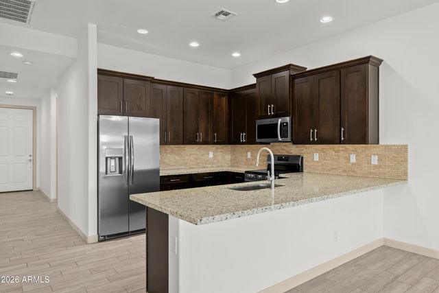 16627 E BAYFIELD Drive 2, Fountain Hills, AZ 85268