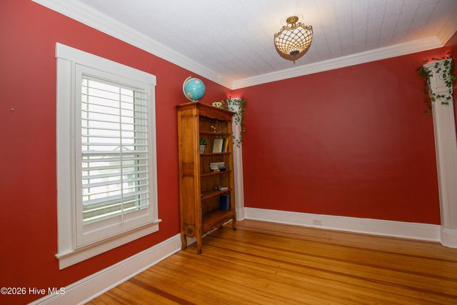 225 E Vermont Avenue, Southern Pines, NC 28387