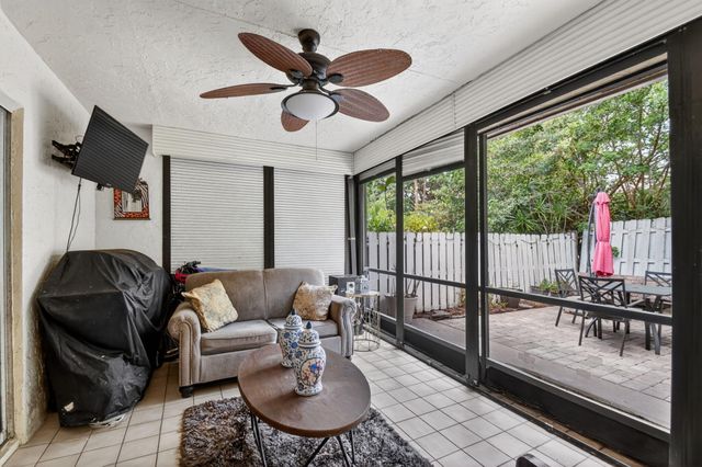 4200 Grove Park Lane, Boynton Beach, FL 33436