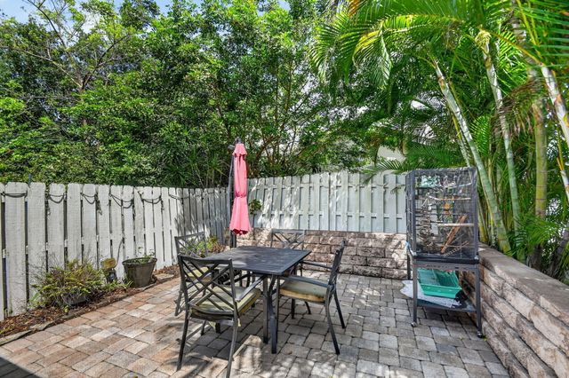 4200 Grove Park Lane, Boynton Beach, FL 33436