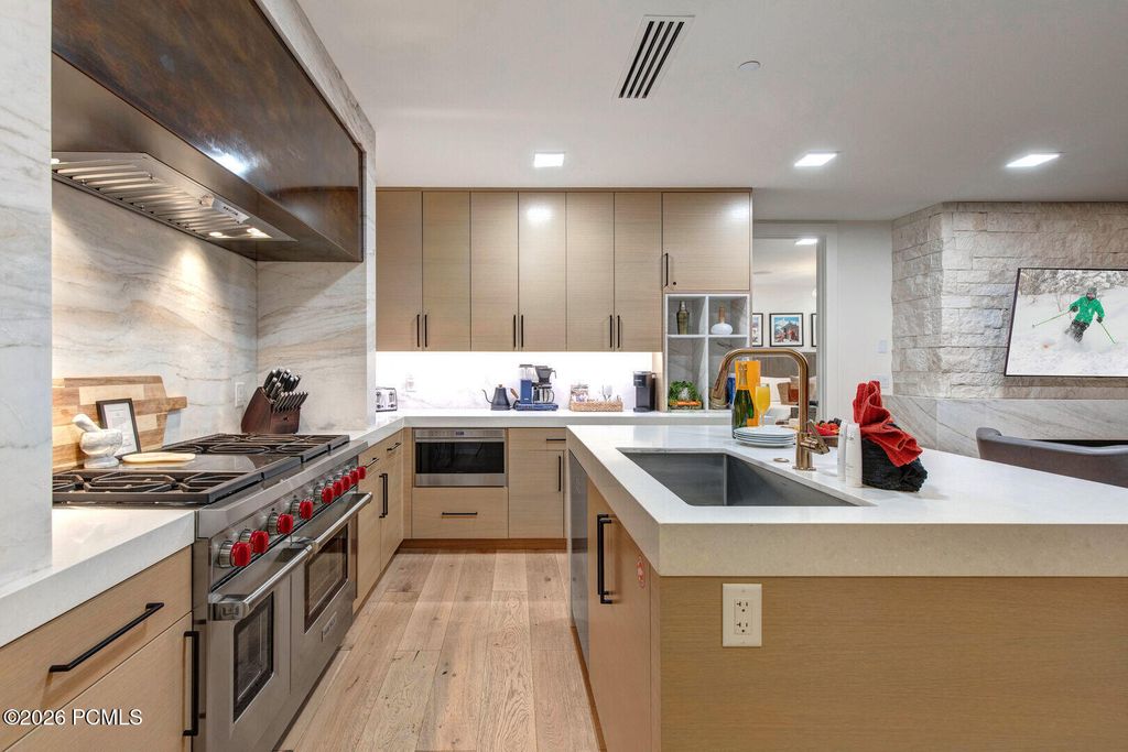 7697 Village Way 103, Park City, UT 84060