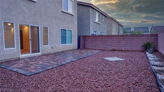 7122 Black Sage Street, Las Vegas, NV 89118