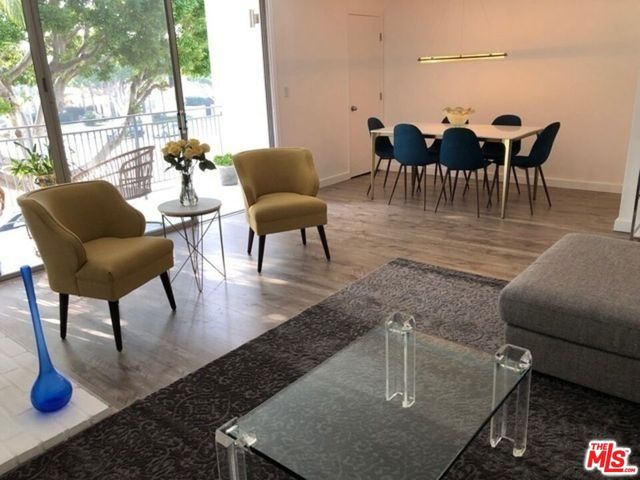 9297 BURTON Way C, Beverly Hills, CA 90210