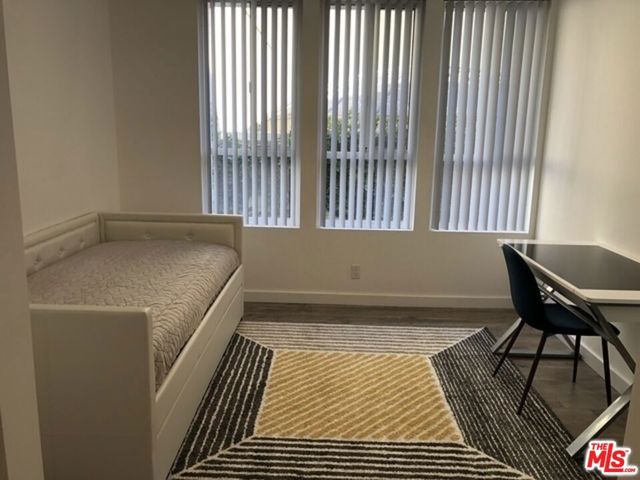 9297 BURTON Way C, Beverly Hills, CA 90210